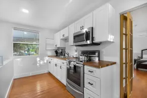Palmetto Loft w/ Balcony 2 blocks from Lighthouse! - Image 4