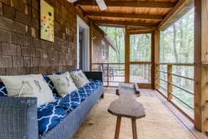Bungalow In the Woods - Close to UNC and Duke - Image 4