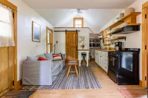 Bungalow In the Woods - Close to UNC and Duke - Image 3