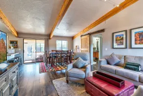 Beautiful Sedona Home Near Chapel of the Holy Cross - Image 3