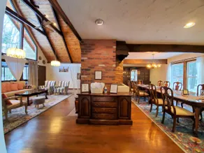 Spacious Getaway / Walk to POOL & BEACH, Hot tub - Image 2