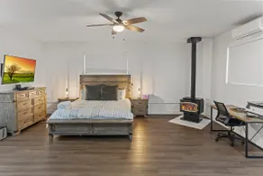 The Gathering Pines - Captivating Luxury Home w/AC - Image 5