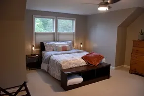 Suite and Simple - Private 3rd Floor Efficiency - Image 2