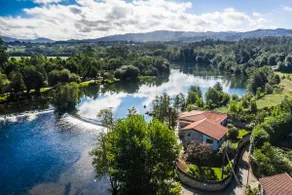 T3 | Jacuzzi & Turkish Bath | River View in Braga - Image 4