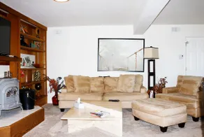 Huge 2Br/2Ba Unit w/Pvt Deck + 5 min to Ocean - Image 5
