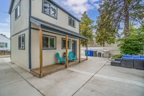 Artsy Urban Cottage in Charming Downtown! - Image 2