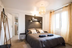 City center 5 min, Queensize bed, keybox - Image 3