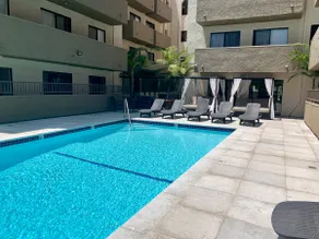 Luxury retreat in Westwood - Image 4