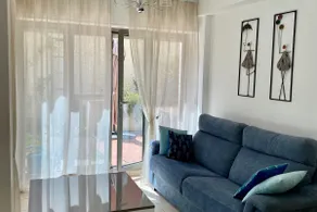 Sunny apartment with big garden in quiet centre - Image 3