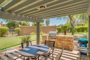 Desert Foothills Oasis - Image 4