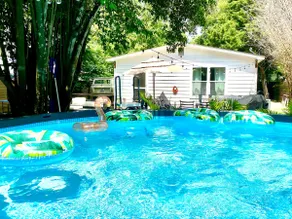 Buddy's East Austin Oasis + Sparkling Pool! - Image 2
