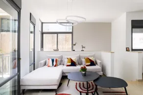 Mamad Modern & Elegant Duplex Xl Patio By Feelhome - Image 5