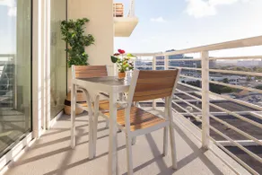 Relaxing Apartment in Midtown - Image 4