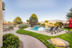 #1 BEST VIEWS! Huge, Luxury Contemporary Home + HEATED POOL - Image 3