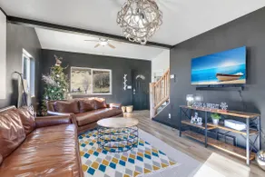 The Mountain House at Thistle & Pine. 152 Acres! - Image 2