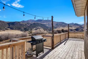 The Mountain House at Thistle & Pine. 152 Acres! - Image 4
