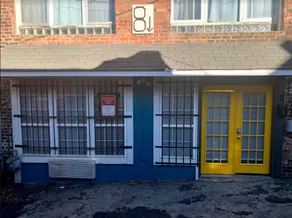 Trendy & Spacious Apartment on Chicken Alley, in the heart of Downtown Asheville - Image 4