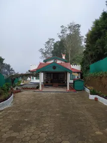 Reuben's Colonial Home Stay - Image 4