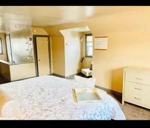 The Cozy Cape House - Image 5