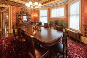 Magnificent Victorian Townhouse with Parking. - Image 5