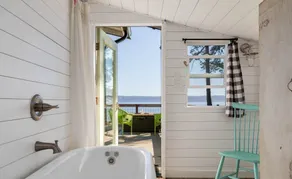 Beach Access, High Bank - Robert’s Bluff Bungalow - Image 5