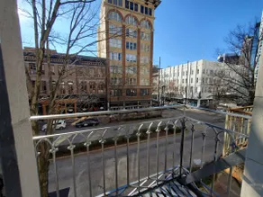 Renovated Historic 2nd Floor Loft in Heart of Downtown Birmingham - Image 5