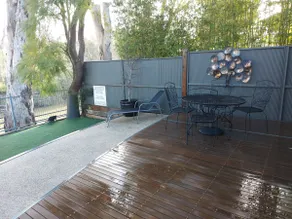 Adelphi Apartment 6 - Image 2