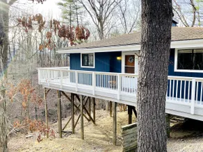 Cozy Cottage • Lake • Kayaking • Fishing - Image 2