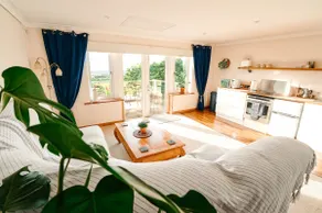 Spacious Sea-View Apt. Overlooking St Ives Bay - Image 3