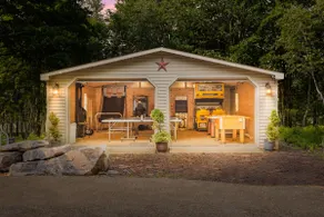 Sleeps 10, Fire Pit, Game Room, 3 Full Baths Decks - Image 3