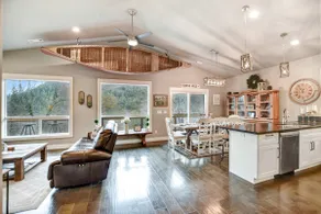 The Sleepy Canoe -  A Cozy River front house near everything in Southern Oregon - Image 5