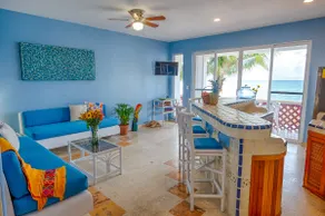Beachfront Condo! Pool! Easy Choice! Cute, Comfy! - Image 3