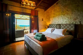 Villa Diamante -Seafront Stone Villa for 5 with Stunning Sunset Views By Villa Mana Gers - Image 3