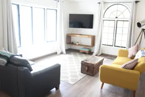 Red Fern Hotel - Eclectic Getaway 2 bedroom - Image 3