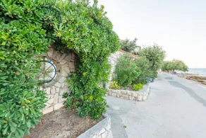 Home with a unique view - Image 2
