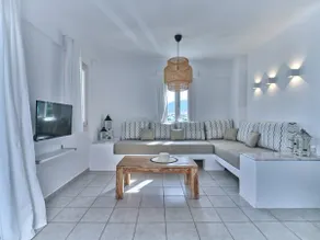 Ifestos home with private veranda, Paros - Image 2