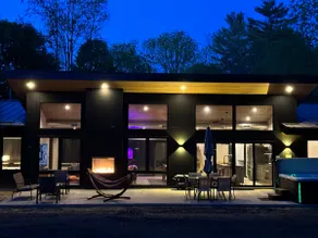 Modern Home, Hot Tub, Fireplace, Game Room - Image 3