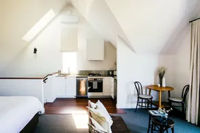 The Vine Loft by Yeates Wines / Mudgee - Image 2