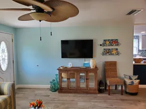 Cozy South Venice Home - Image 3
