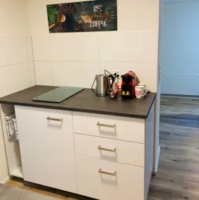 Bright 2-room apartment furnished on Lake Zurich - Image 5
