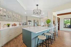 Large 6 Bedrooms on 2 acres w/ POOL, Volleyball - Image 4
