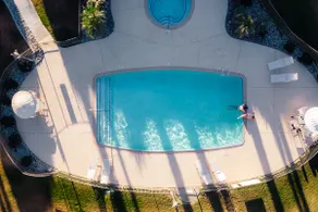 Steps to Pool, BEST Location, Private Feel-Dogs Ok - Image 2