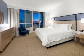 Fontainebleau Renovated Ocean View 1BR Suite, fits 6! - Image 4