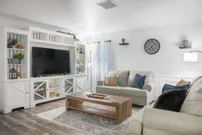 ✰EntireHome✰SelfCheck-In✰W/D✰100MbsWifi✰A/C✰Yard - Image 2