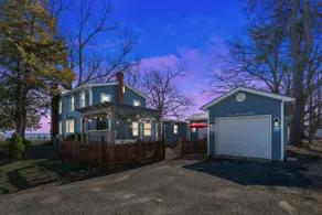 Sunrise Waterfront Potomac Beach Haus near Two Beaches - Image 4