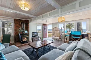 Sunrise Waterfront Potomac Beach Haus near Two Beaches - Image 4