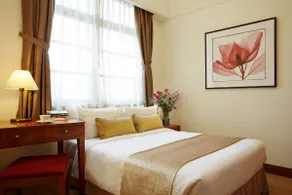 Explore Fort Canning - 3BR Deluxe Apartment - Image 4