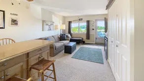 Cozy Condo with Views of Mt Kineo - Image 2