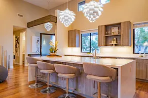 Arcadia Luxury 4 Bedroom 4EnSuite Bath Heated Pool - Image 5