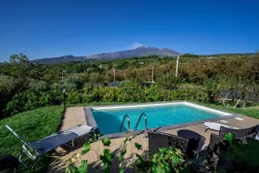 Spectacular view of Etna: swimming pool, vineyard, barbecue - Image 5